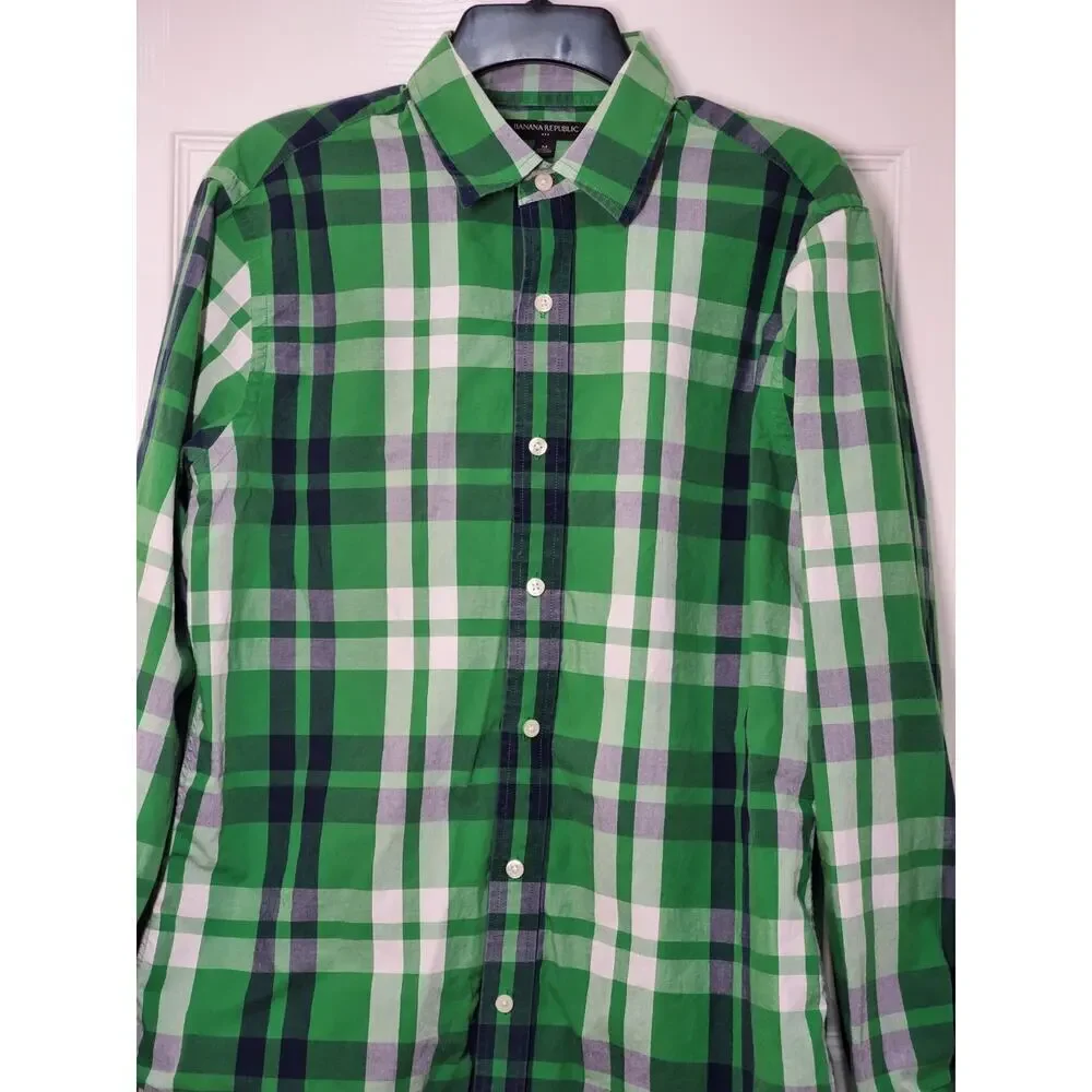 Banana Republic Men’s Medium Green Plaid Button Down Shirt Long Sleeve Cotton